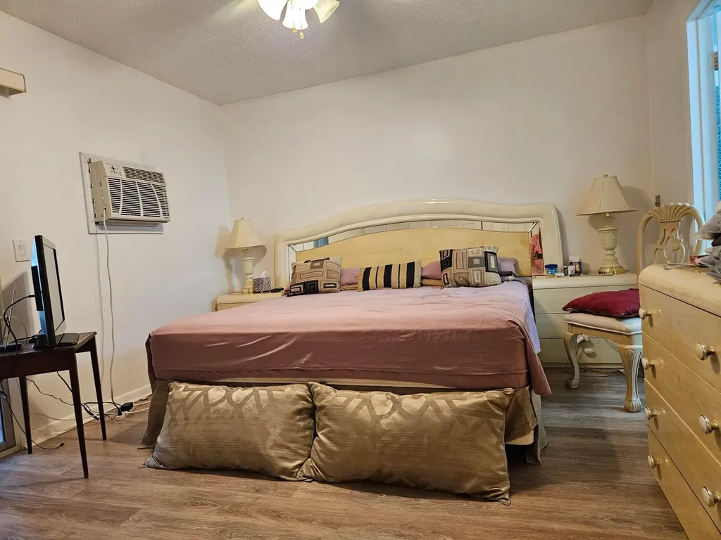 118 Tilford F Deerfield Beach FL 33442