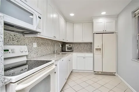 8150 W Mcnab Road Tamarac FL 33321