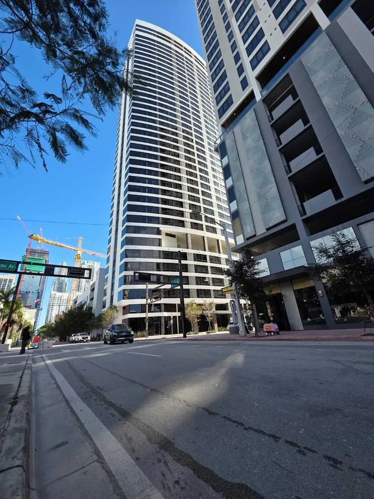 225 N Miami Avenue Miami FL 33128