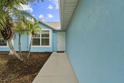 243 SW Aubudon Avenue Port St Lucie FL 34984
