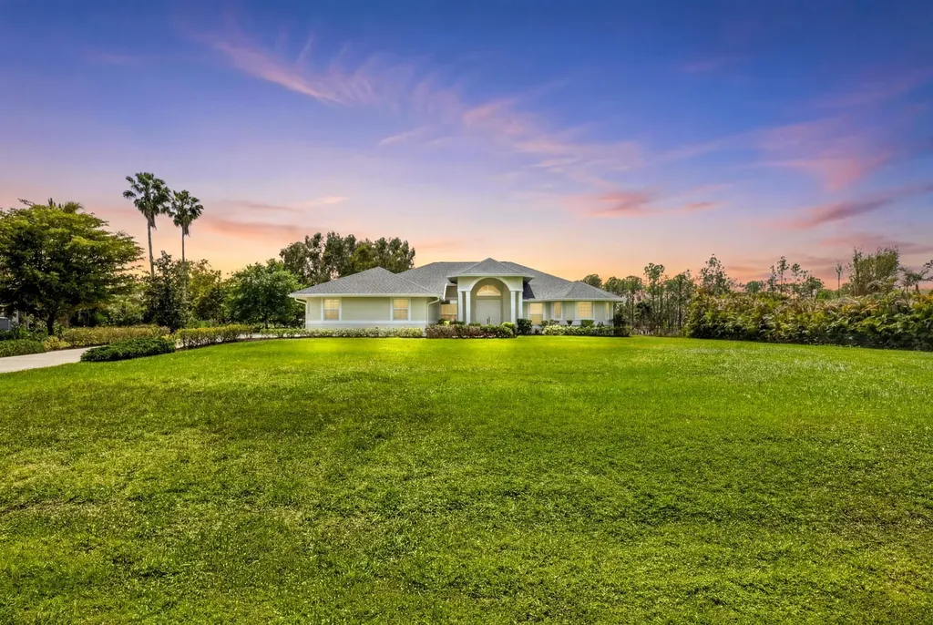 12878 N 70th Place Place N The Acreage FL 33412