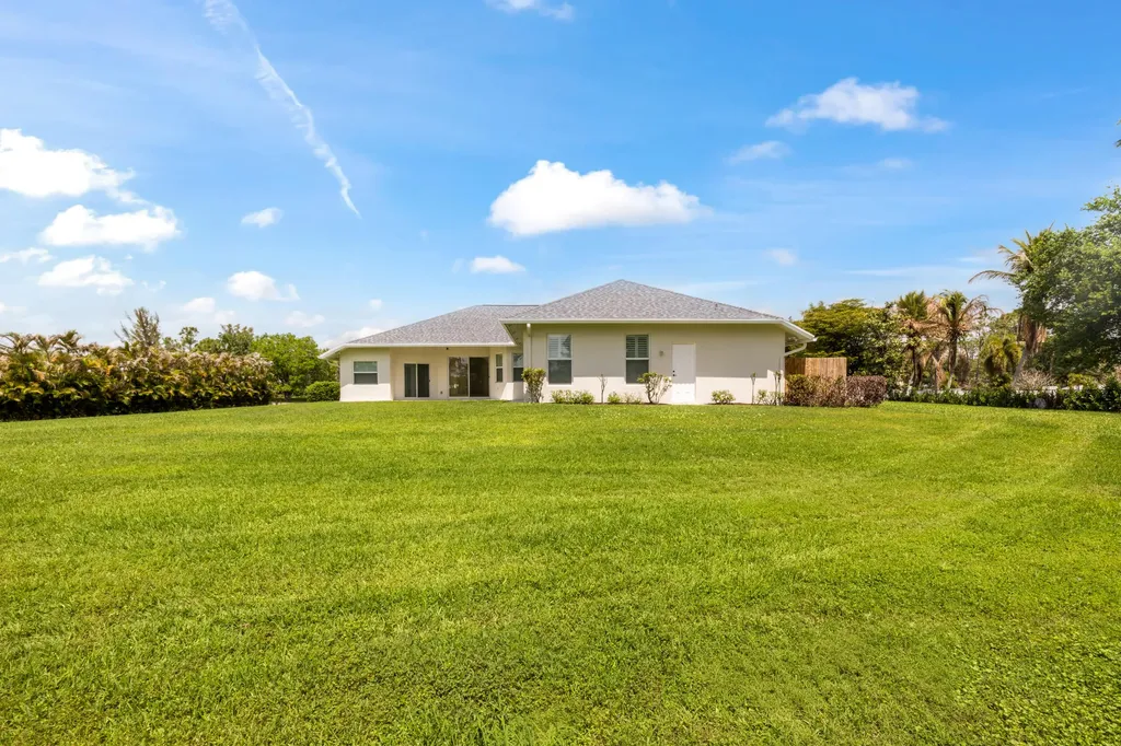 12878 N 70th Place Place N The Acreage FL 33412