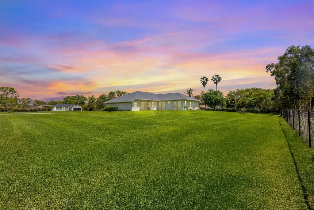 12878 N 70th Place Place N The Acreage FL 33412