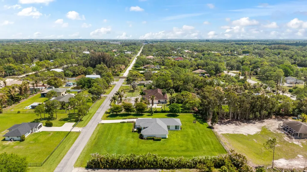 12878 N 70th Place Place N The Acreage FL 33412