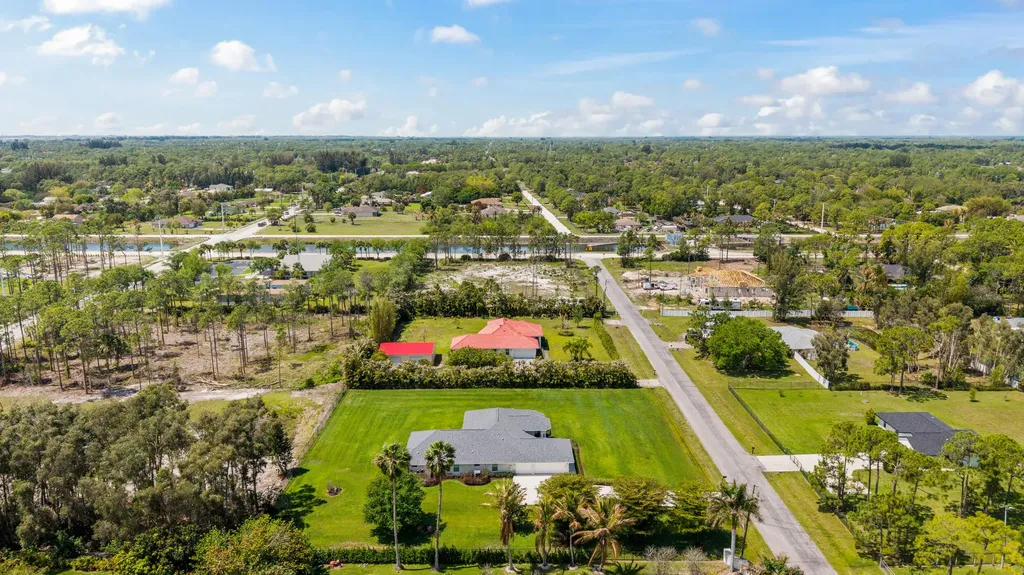 12878 N 70th Place Place N The Acreage FL 33412