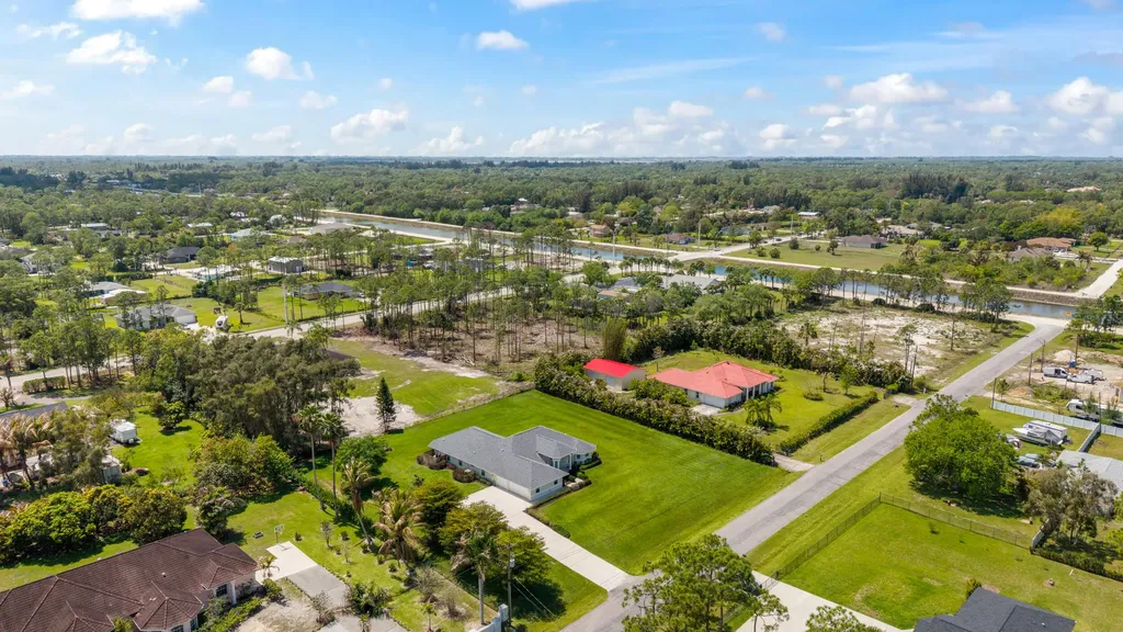 12878 N 70th Place Place N The Acreage FL 33412