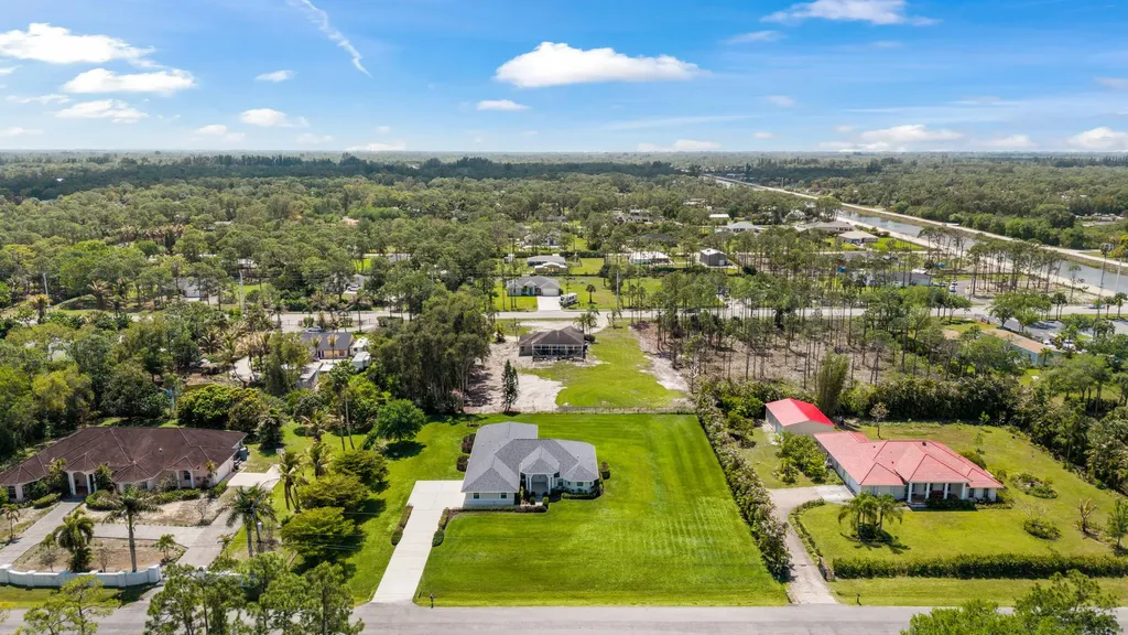 12878 N 70th Place Place N The Acreage FL 33412
