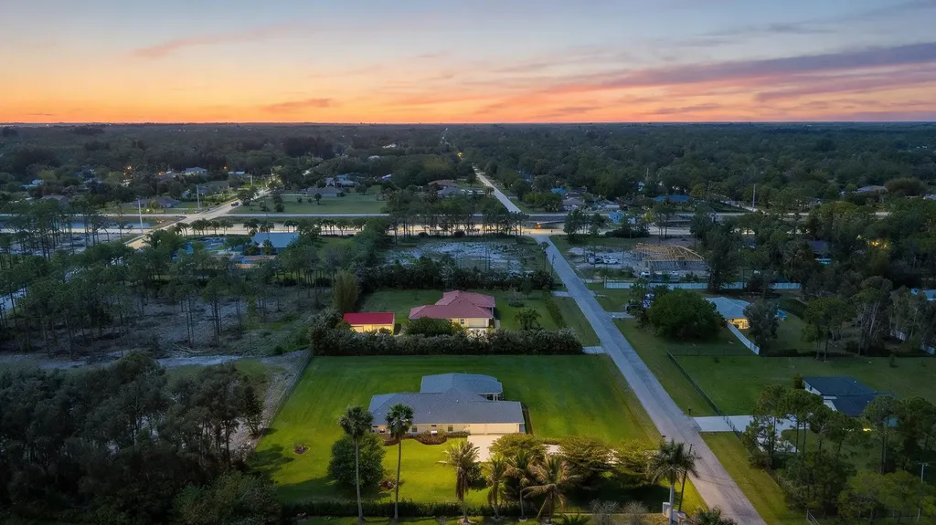 12878 N 70th Place Place N The Acreage FL 33412