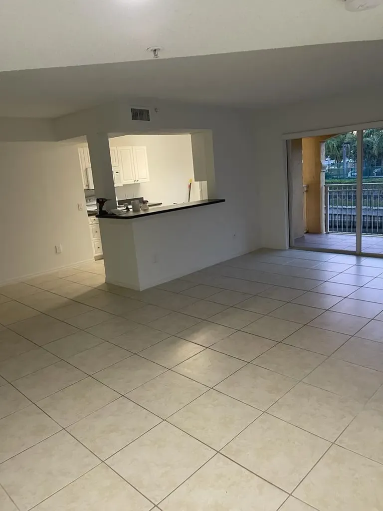 9640 NW 2 Street Pembroke Pines FL 33024
