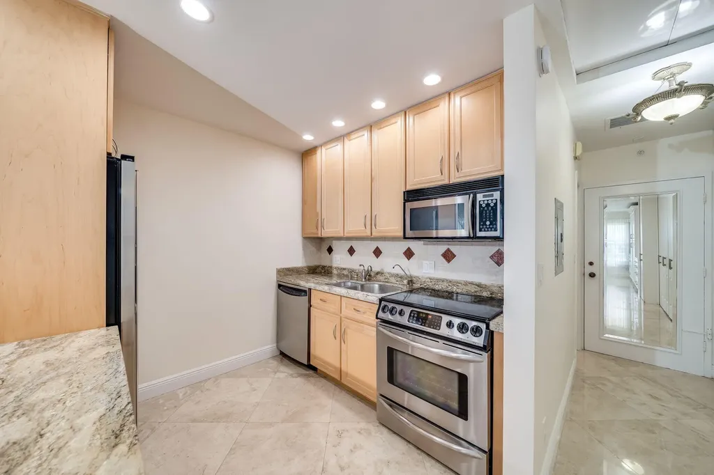 405 N Ocean Boulevard Pompano Beach FL 33062