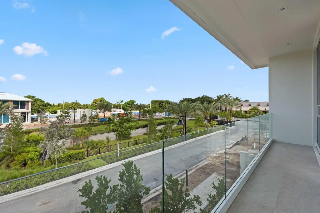 330 Grove Place Delray Beach FL 33444