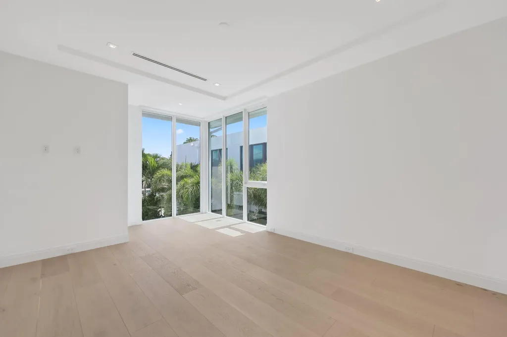 330 Grove Place Delray Beach FL 33444