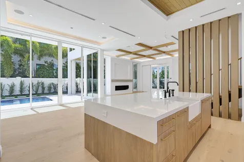 330 Grove Place Delray Beach FL 33444