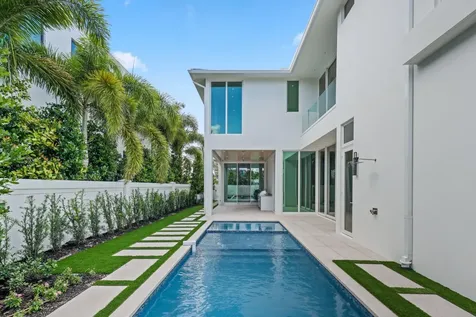 330 Grove Place Delray Beach FL 33444