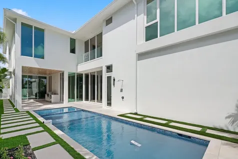 330 Grove Place Delray Beach FL 33444