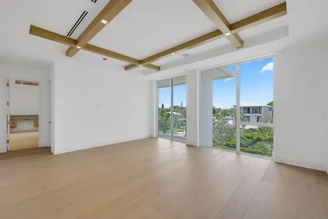 330 Grove Place Delray Beach FL 33444