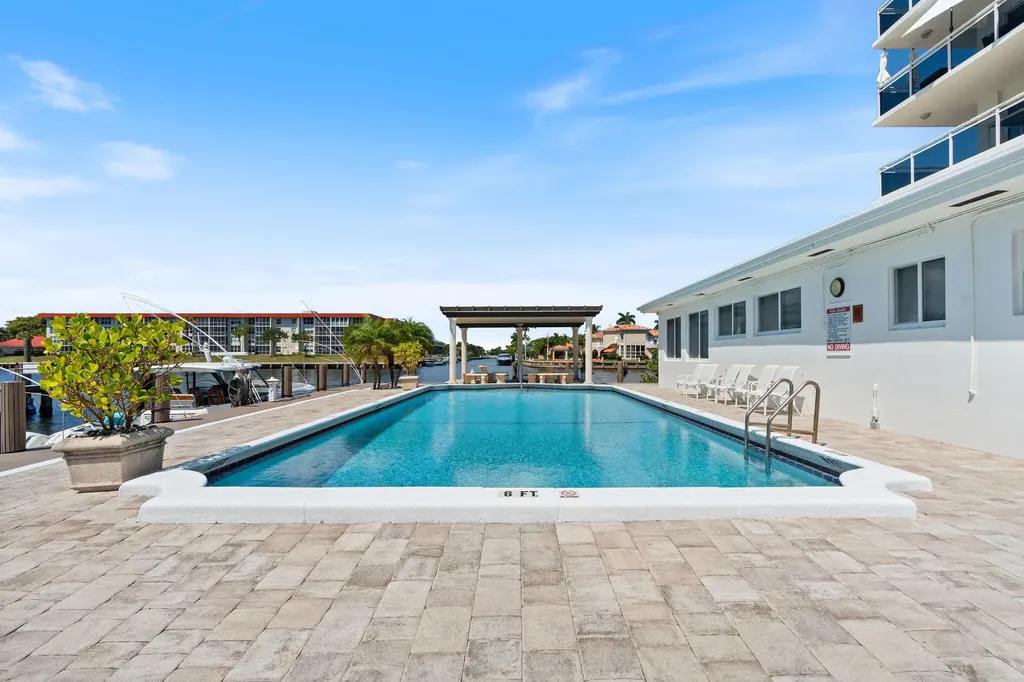 1160 Hillsboro Mile Hillsboro Beach FL 33062
