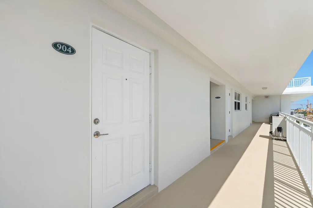 1160 Hillsboro Mile Hillsboro Beach FL 33062