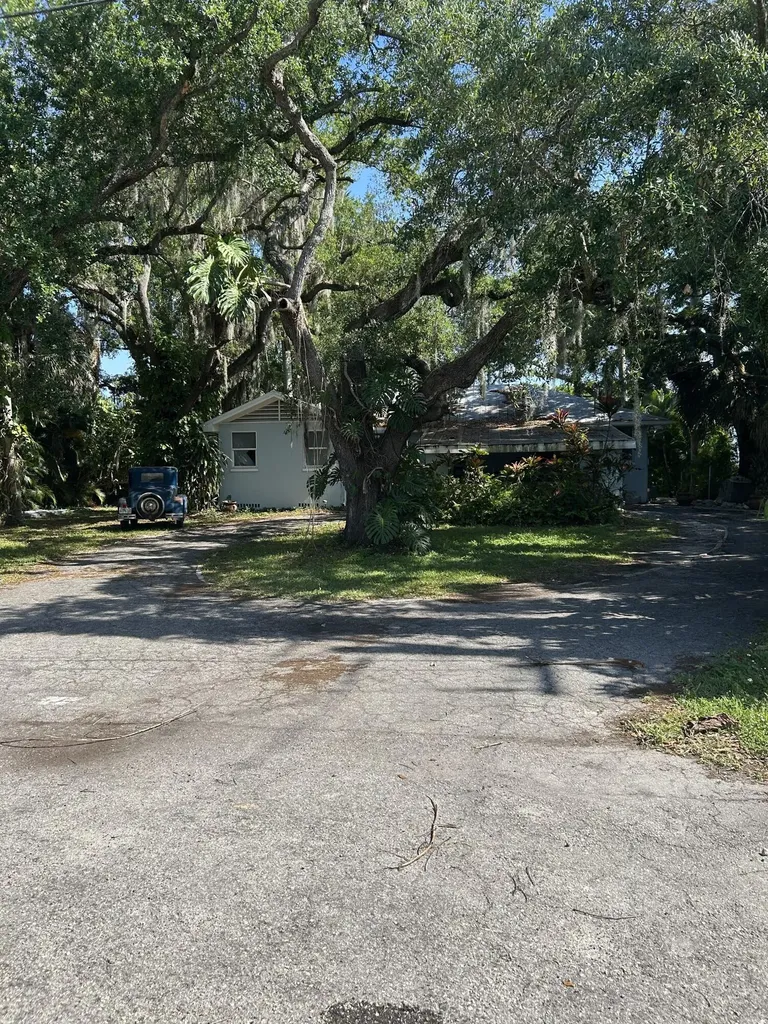 67 W North Shore Avenue North Fort Myers FL 33903