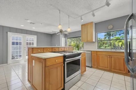 6599 Pond Apple Road Boca Raton FL 33433
