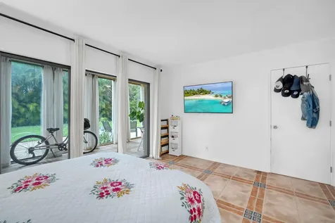 1823 Presidential Way West Palm Beach FL 33401