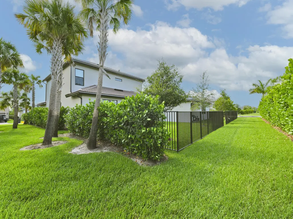 4814 Chantilly Road Lake Worth FL 33467