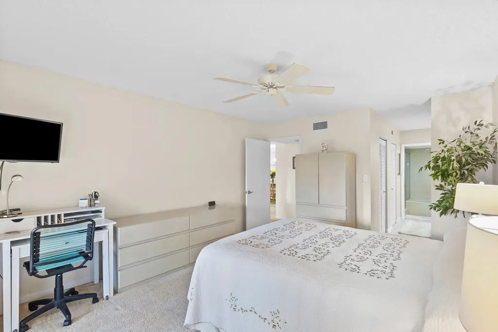 5186 Golfview Court Delray Beach FL 33484