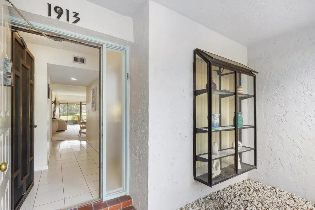 5186 Golfview Court Delray Beach FL 33484