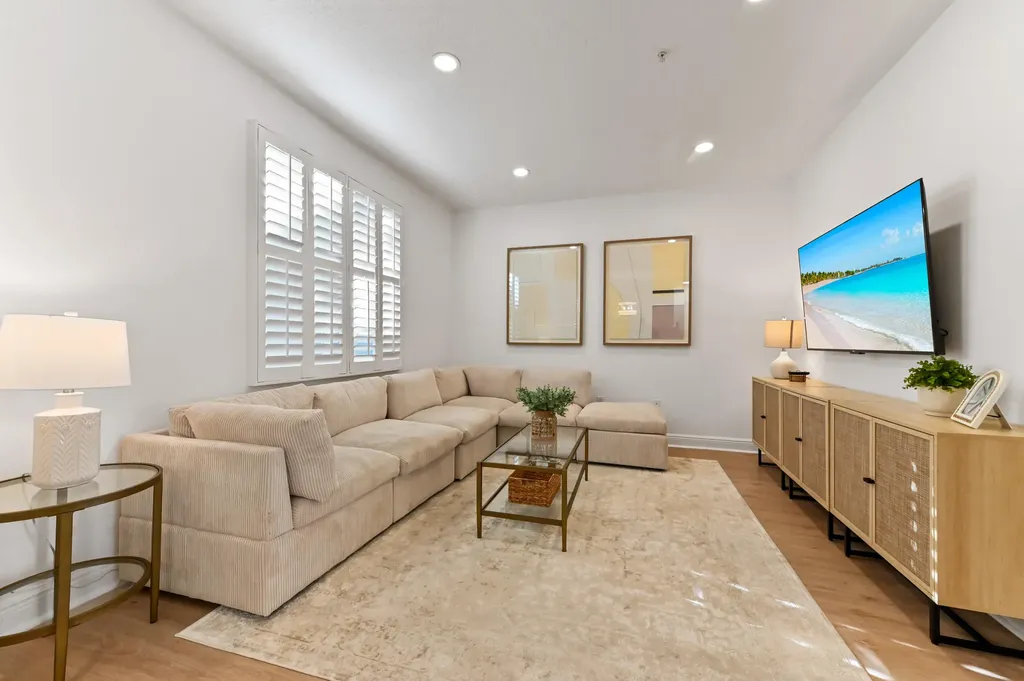 642 NW 38th Circle Boca Raton FL 33431