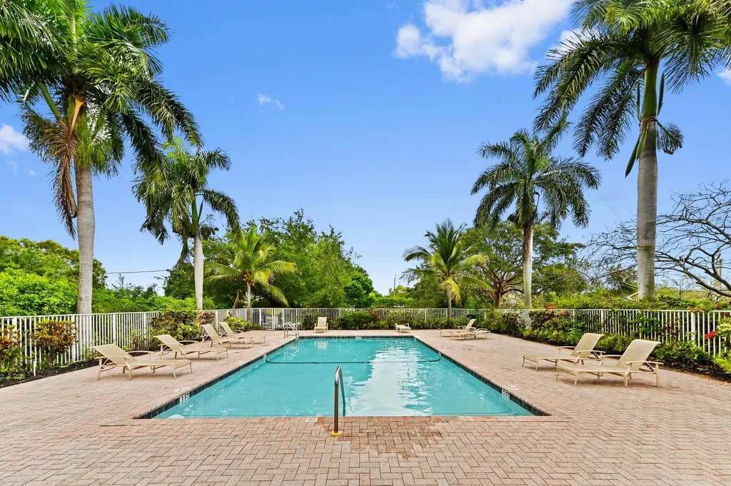 642 NW 38th Circle Boca Raton FL 33431