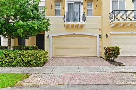 642 NW 38th Circle Boca Raton FL 33431