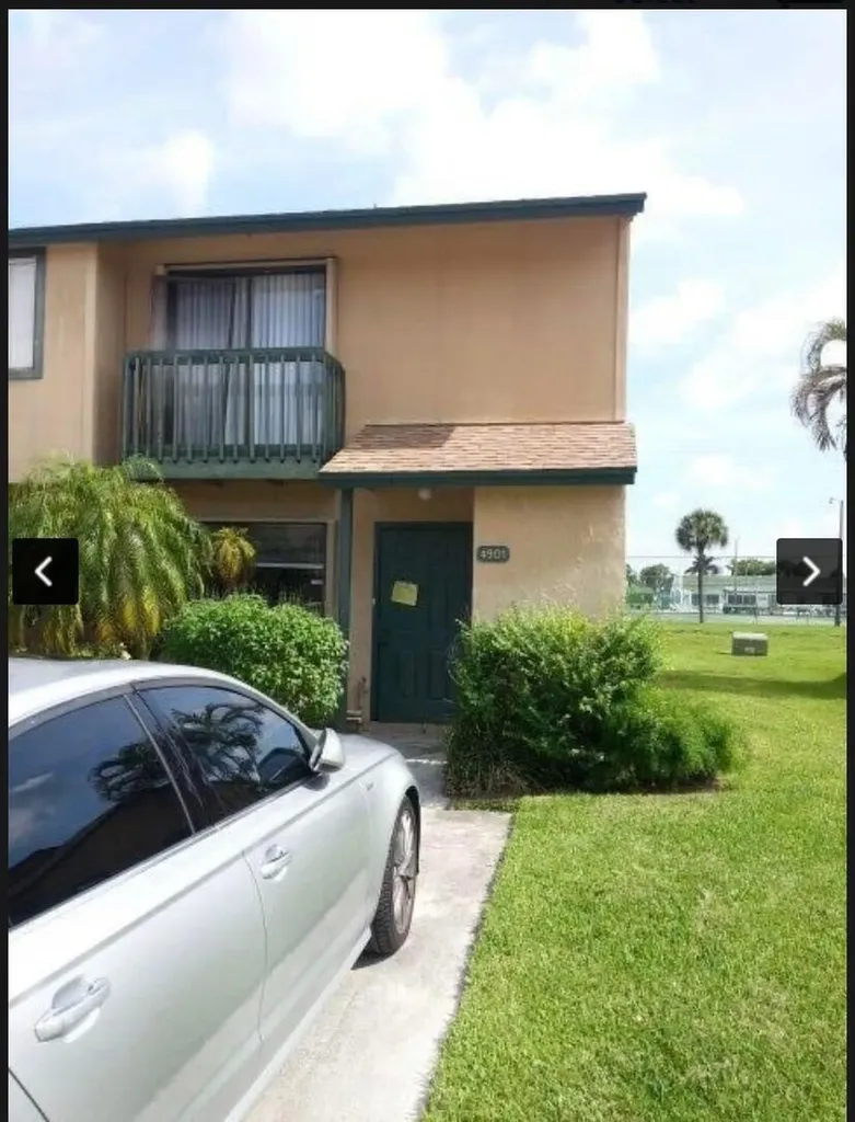 4901 Pier Drive Greenacres FL 33463