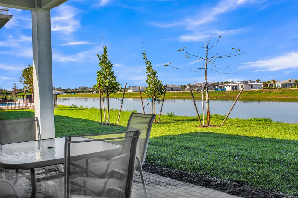 5243 Rivo Alto Circle Westlake FL 33470