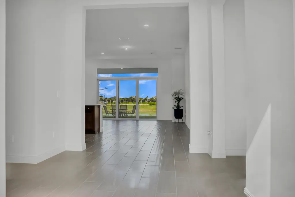 5243 Rivo Alto Circle Westlake FL 33470