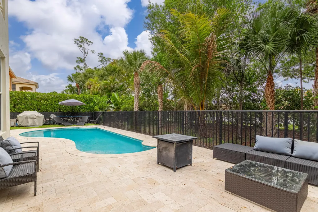 9195 Nugent Trail West Palm Beach FL 33411