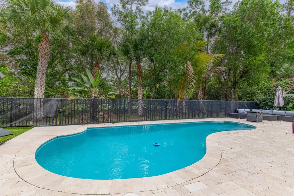 9195 Nugent Trail West Palm Beach FL 33411