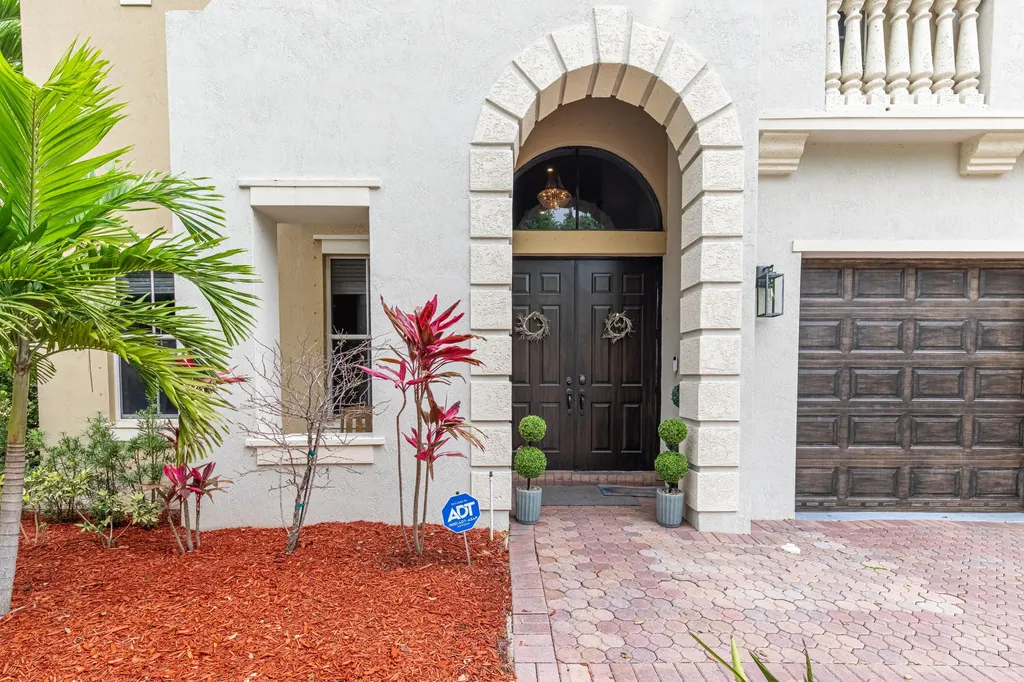 9195 Nugent Trail West Palm Beach FL 33411