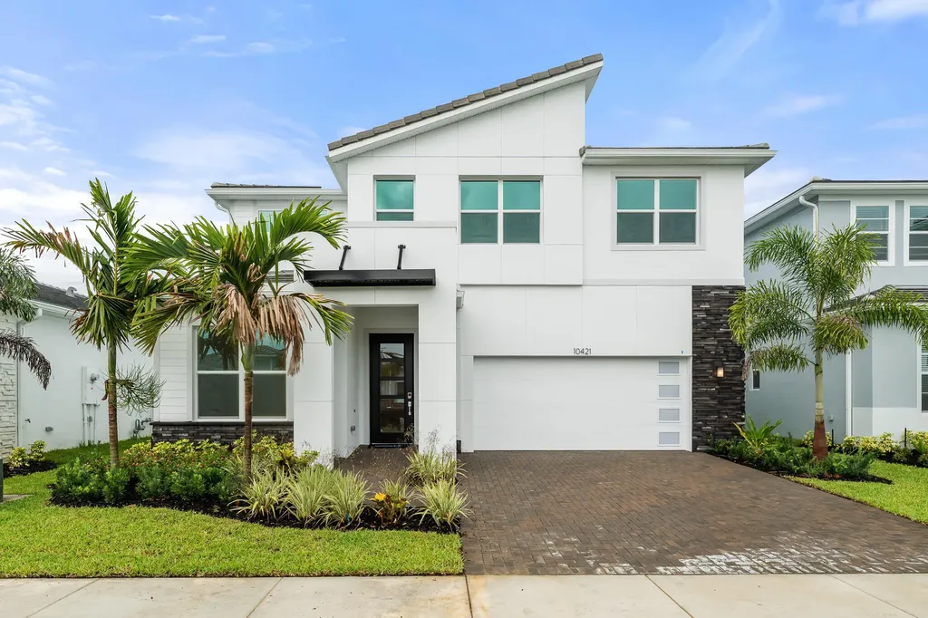 10421 SW Jadewood Court Port St Lucie FL 34987