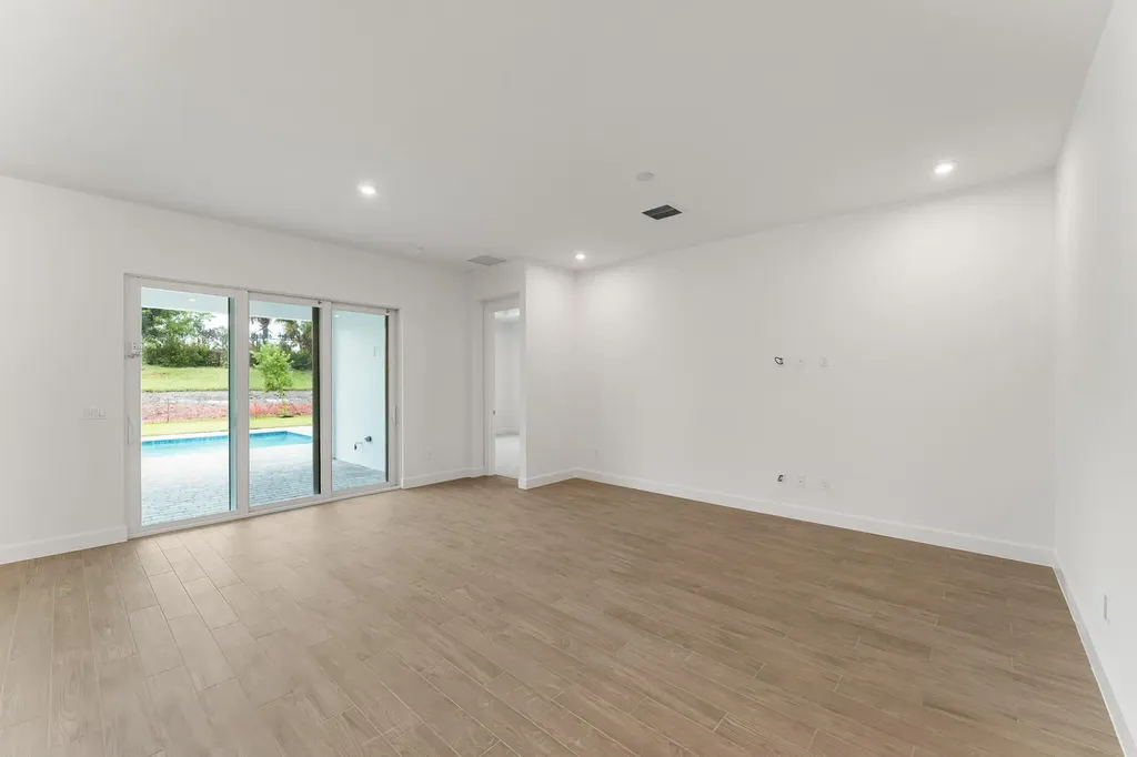 10421 SW Jadewood Court Port St Lucie FL 34987
