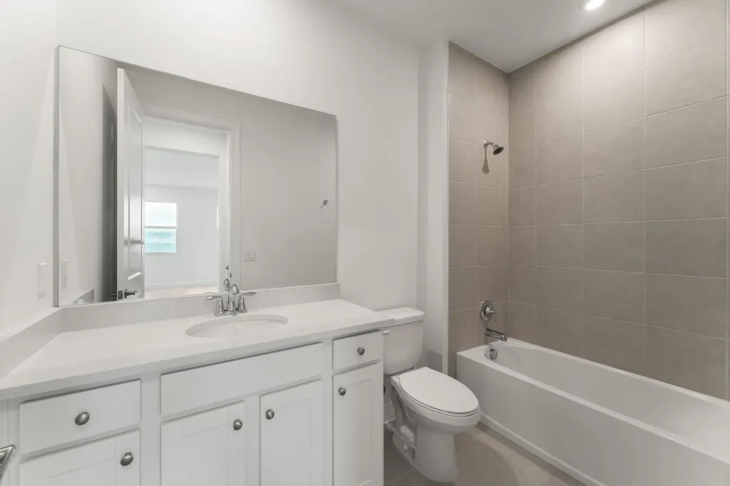 10421 SW Jadewood Court Port St Lucie FL 34987