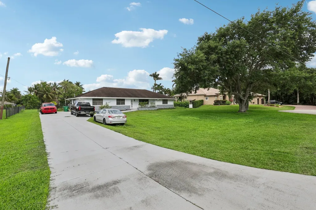 2940 SW 156th Avenue Davie FL 33331