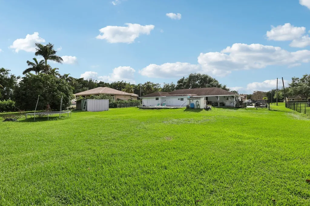 2940 SW 156th Avenue Davie FL 33331