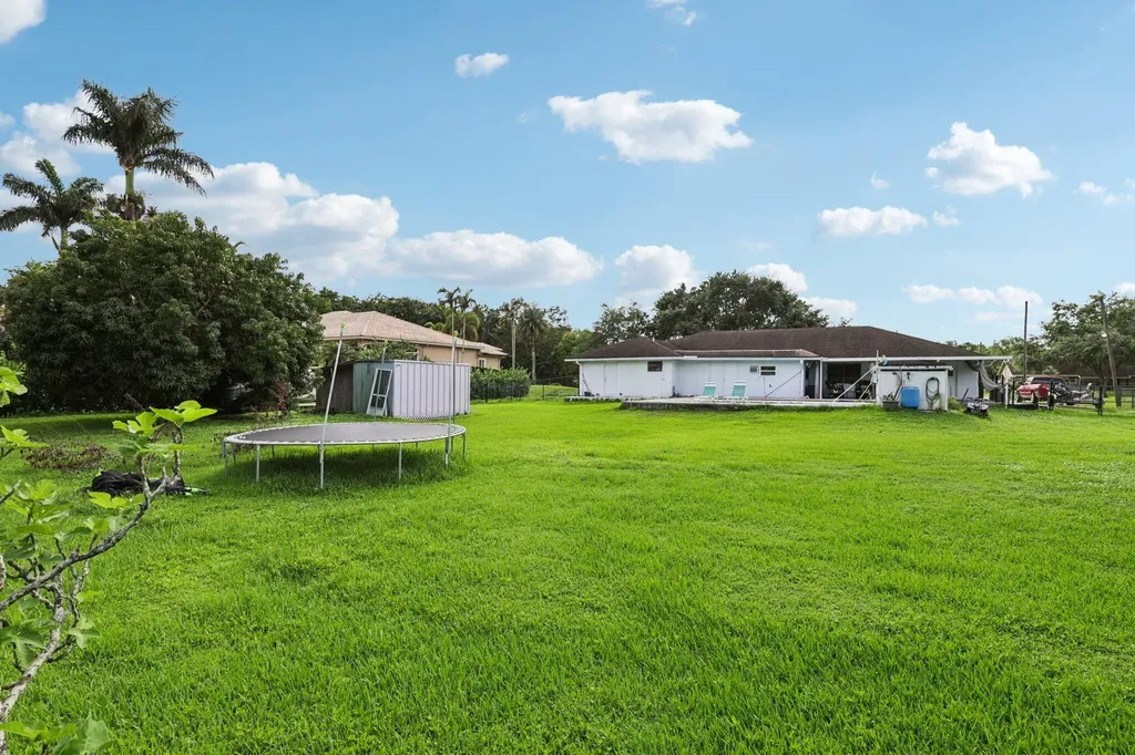 2940 SW 156th Avenue Davie FL 33331