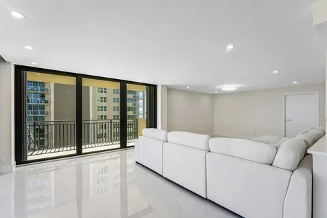 5460 N Ocean Drive Singer Island FL 33404