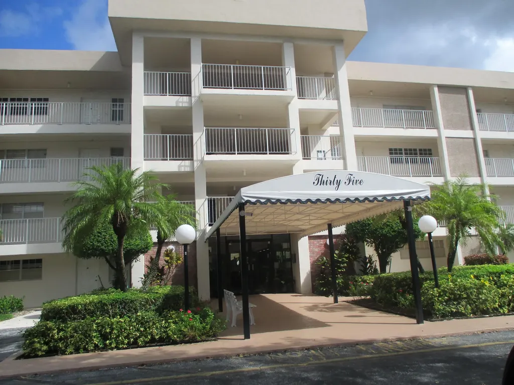 3151 S Palm Aire Drive Pompano Beach FL 33069
