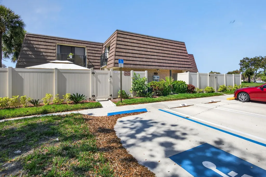 7811 78th Way West Palm Beach FL 33407