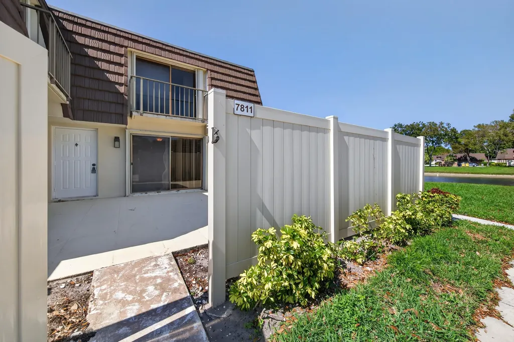 7811 78th Way West Palm Beach FL 33407