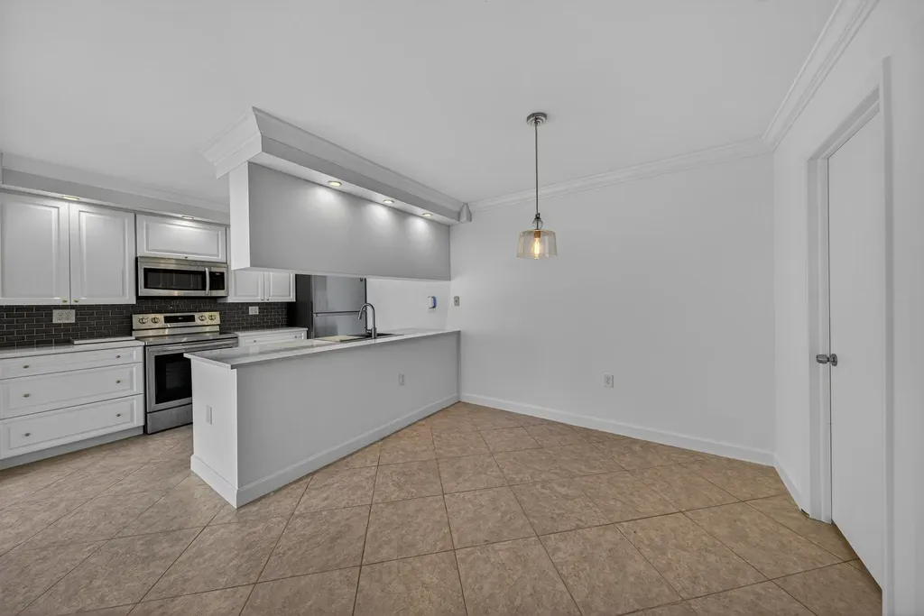 7811 78th Way West Palm Beach FL 33407