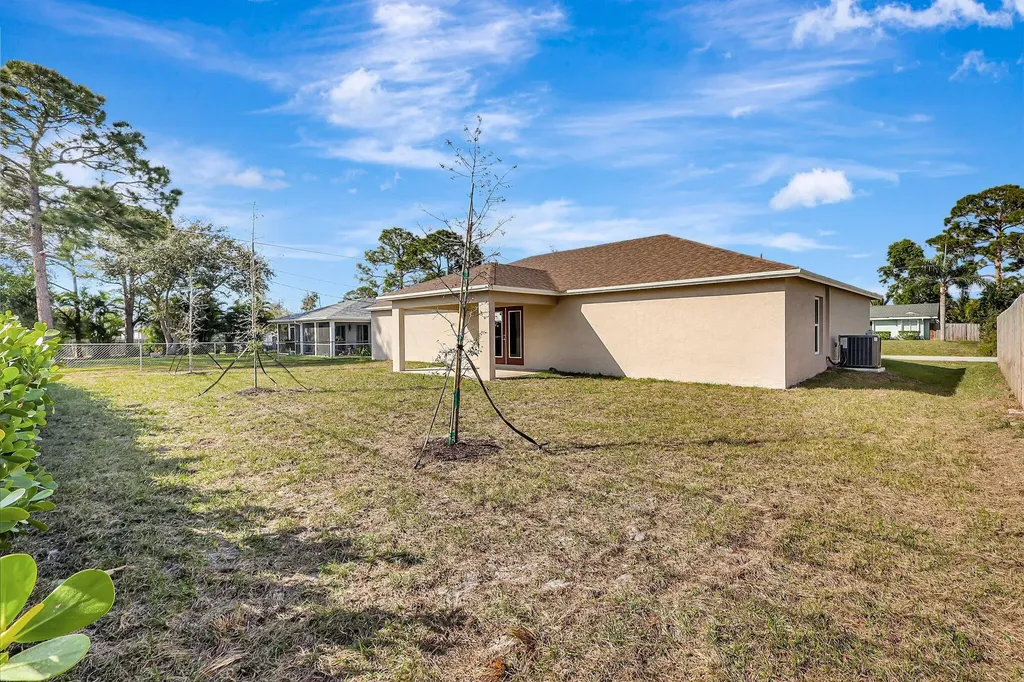 3965 SW Mccain Street Port St Lucie FL 34953