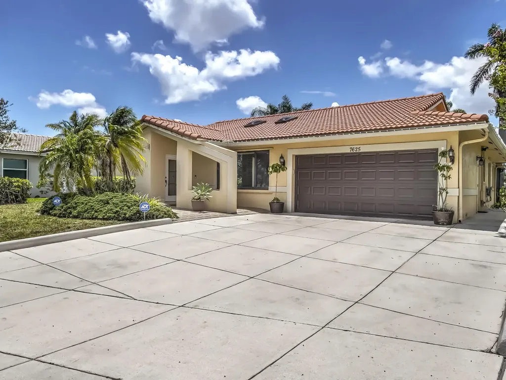7625 Sunflower Drive Margate FL 33063